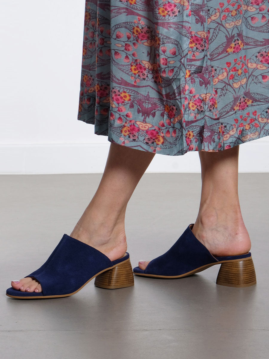 Angulus-Mule-With-Sculptural-Wooden-Heel