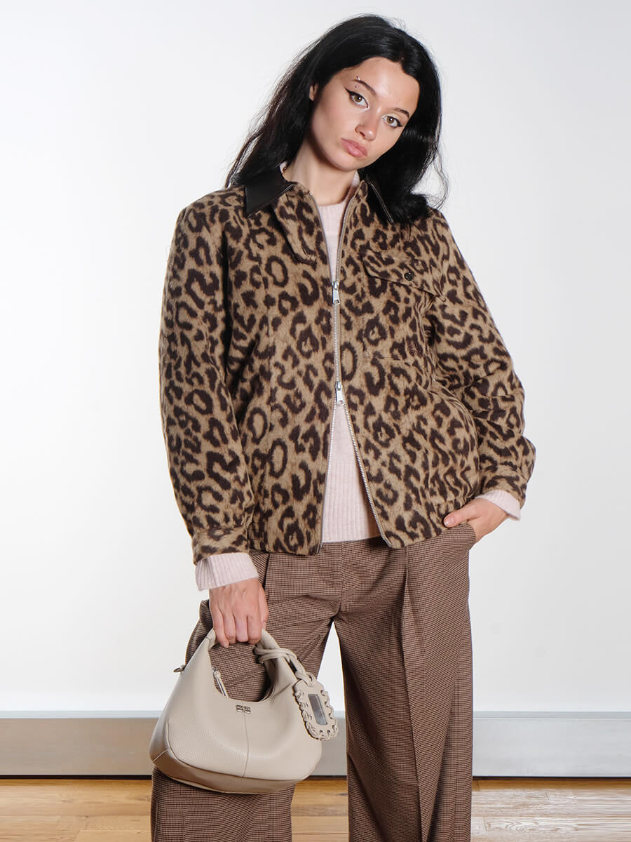 BAUM UND PFERDGARTEN - Beline Jacket - Wool Camel Leopard
Ganni - Mini Hobo Bag - White Pepper