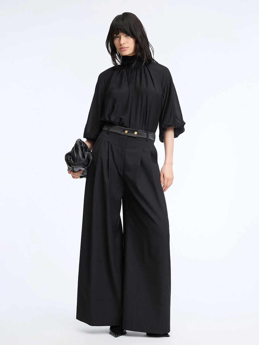 MUNTHE
Calyppa Top - Black