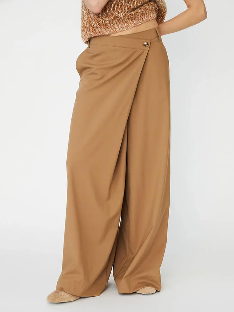 DAWN X DARE
Blade Trousers - Camel