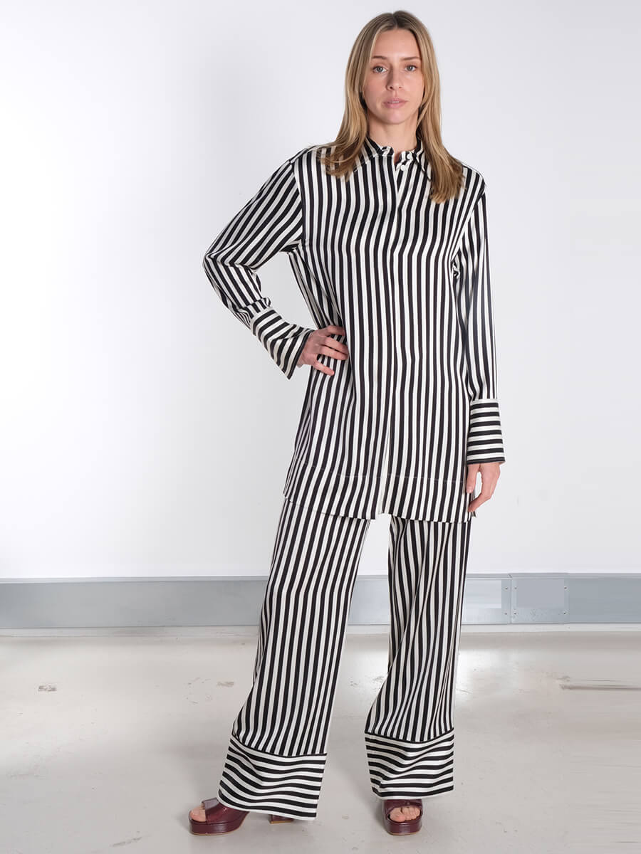 Lea - Striped Viscose - Fluid Stripes