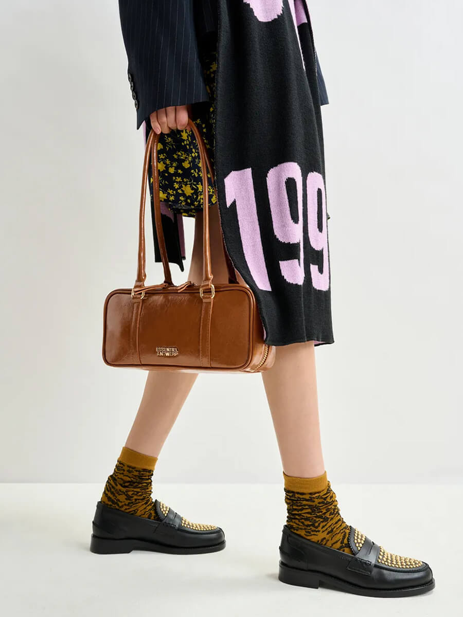 Essentiel Antwerp - Izodiac bag - Cinnamon Rufous