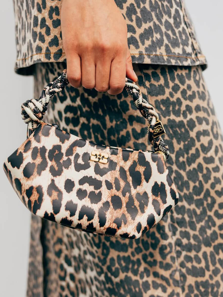 GANNI
Small Ganni Bou Bag-Leopard