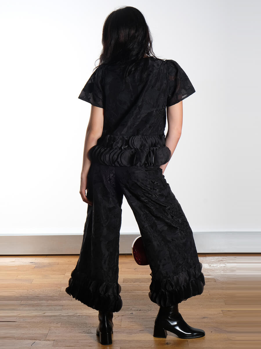 Hunkon - Aiko Top - Aiko Trousers - Black
Bukela - Palma Boots - Black
Baum und Pferdgarten - Kenz Bag