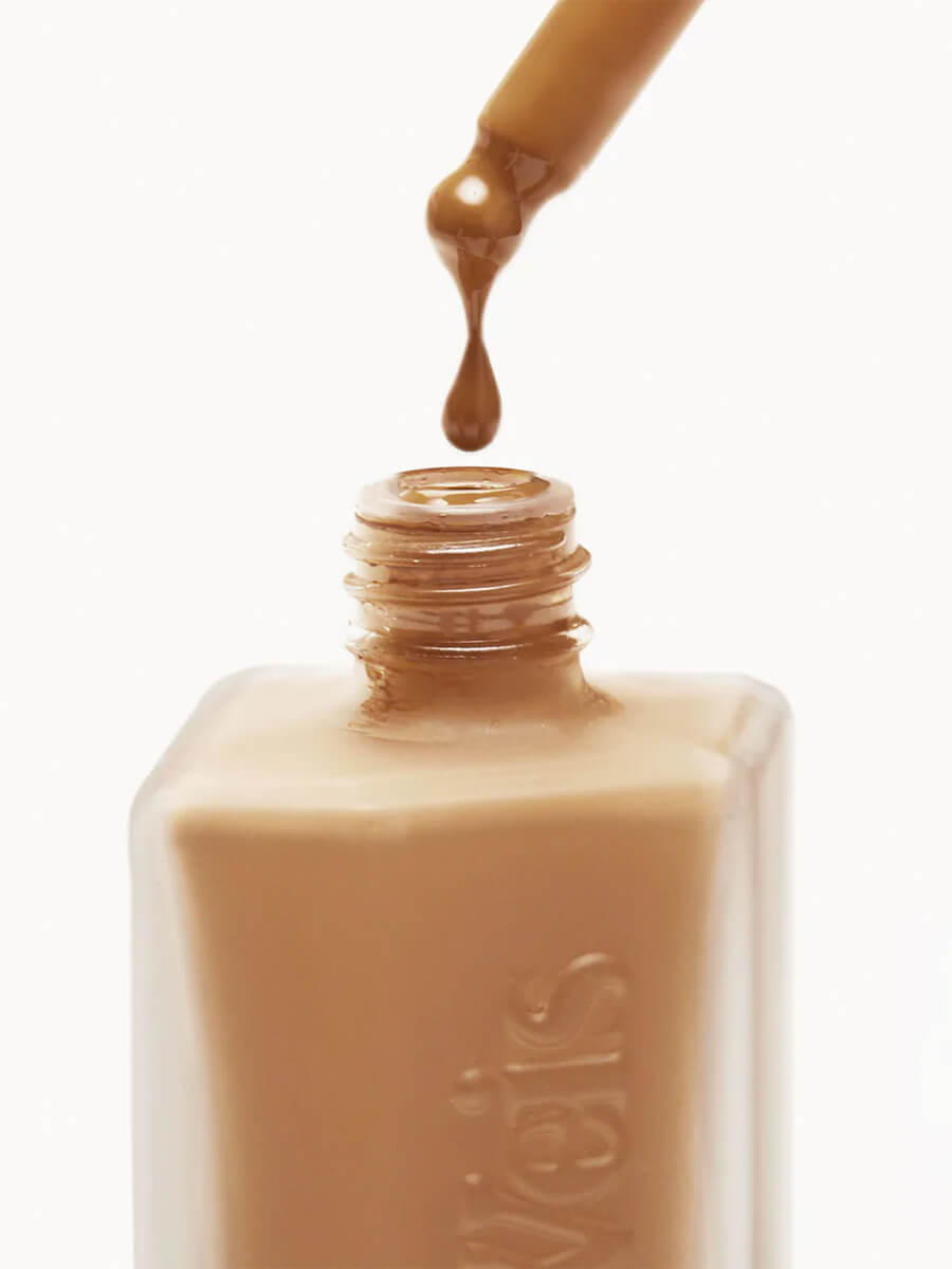 Kjaer Weis Invisible Touch Liquid Foundation - D322_Exquisite