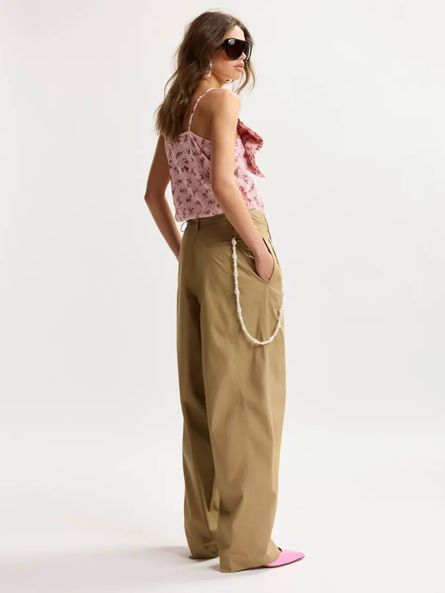 Essentiel Antwerp
Jesuis Barrel Leg Pants - Cafe Frappe