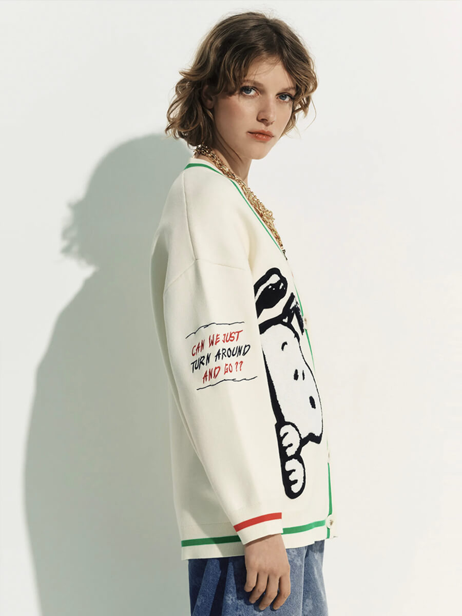 ESSENTIEL ANTWERP
Jaseball Snoopy Cardigan - Off White