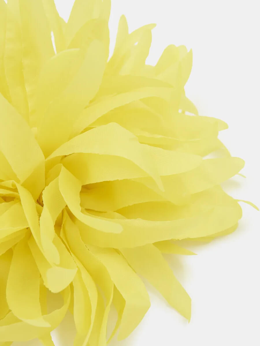 ESSENTIEL ANTWERP
Jortensia Brooch - Amalfi Lemon