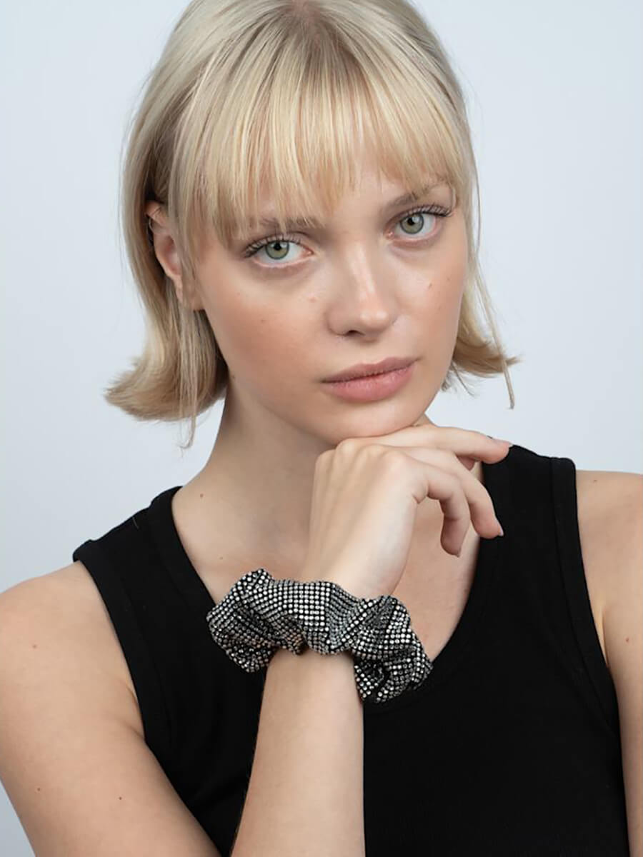 SUI AVA Kelly Crystal Scrunchie Black Diamond