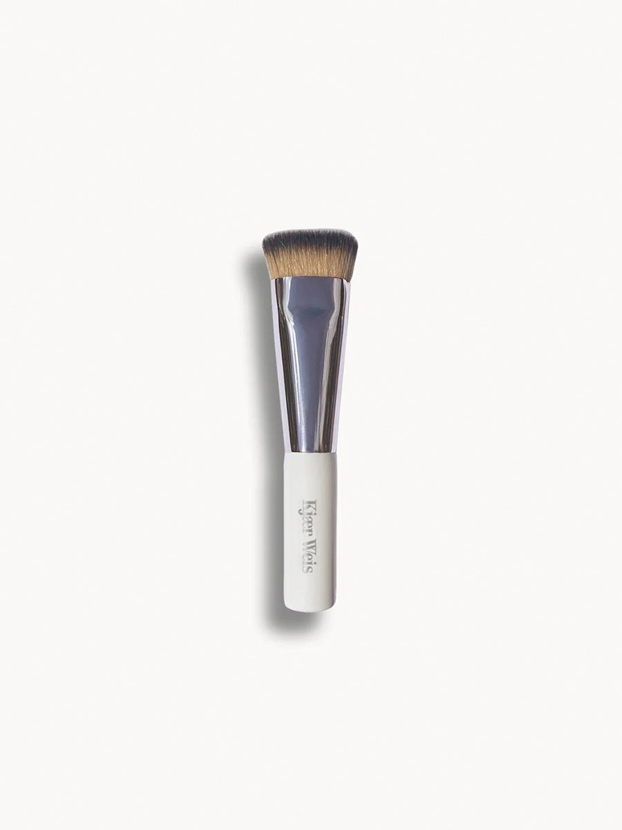 Kjaer Weis Buffer Glow Face Brush