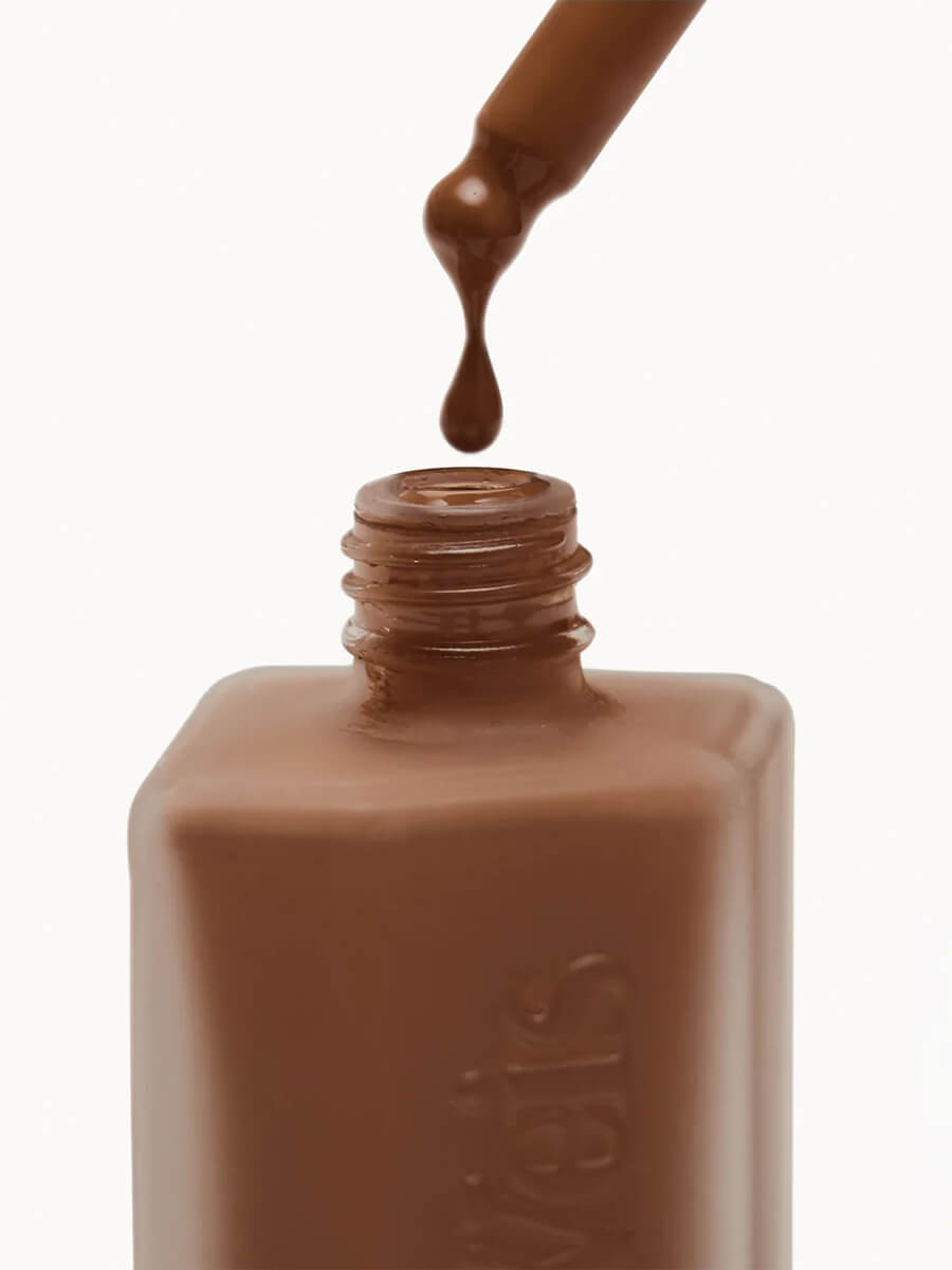 Kjaer Weis Invisible Touch Liquid Foundation - D345_Elegance