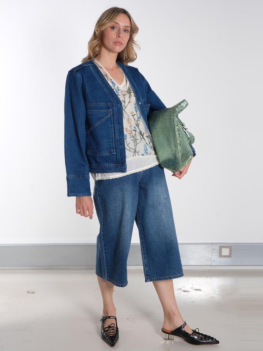 Levete Room - LR-Kosa 7 Jacket – Dark Wash Object - Sofia Denim Bermuda Shorts
