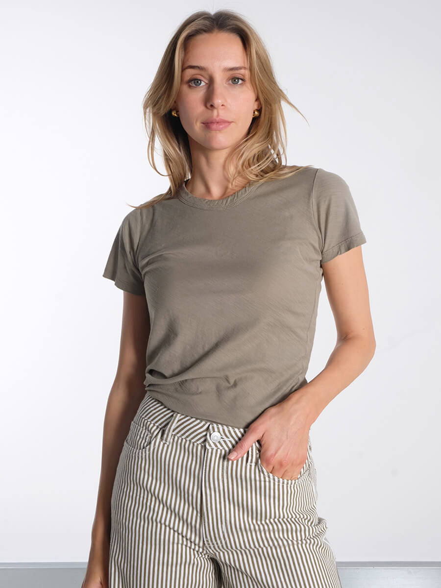 Levete Room LR-Any 1 Crew Neck T-shirt - Dark Moss