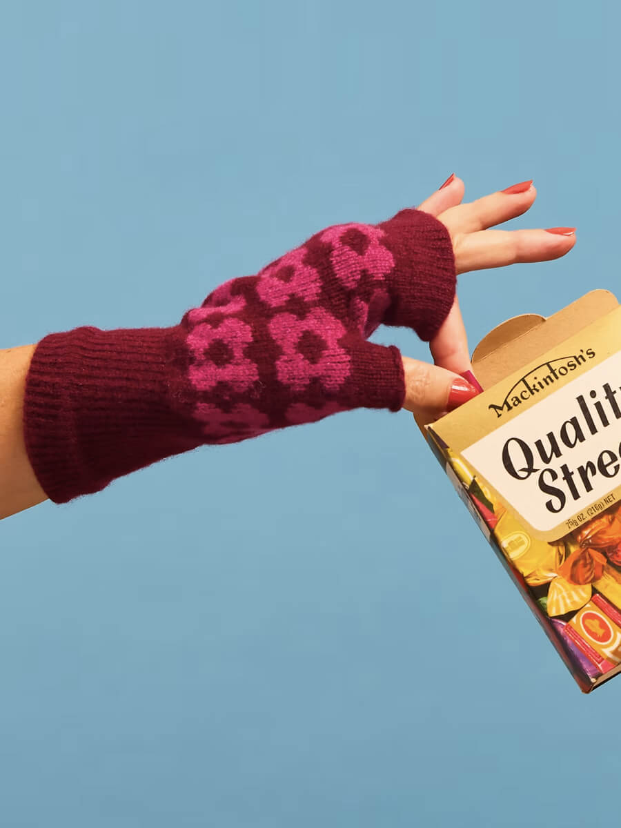 MABEL SHEPPARD
Fingerless Mitten Gloves - Wine