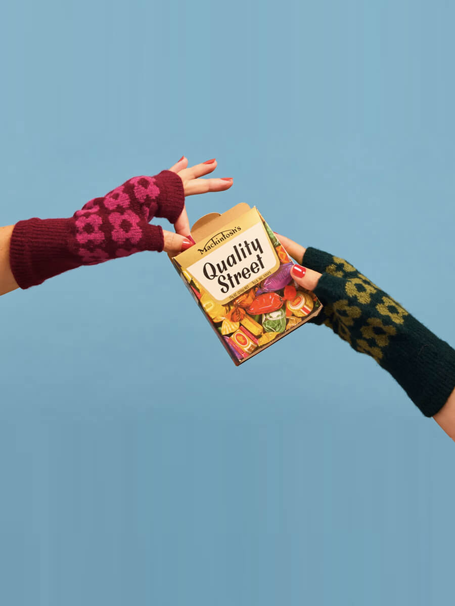 MABEL SHEPPARD
Fingerless Mitten Gloves - Green Sparkle