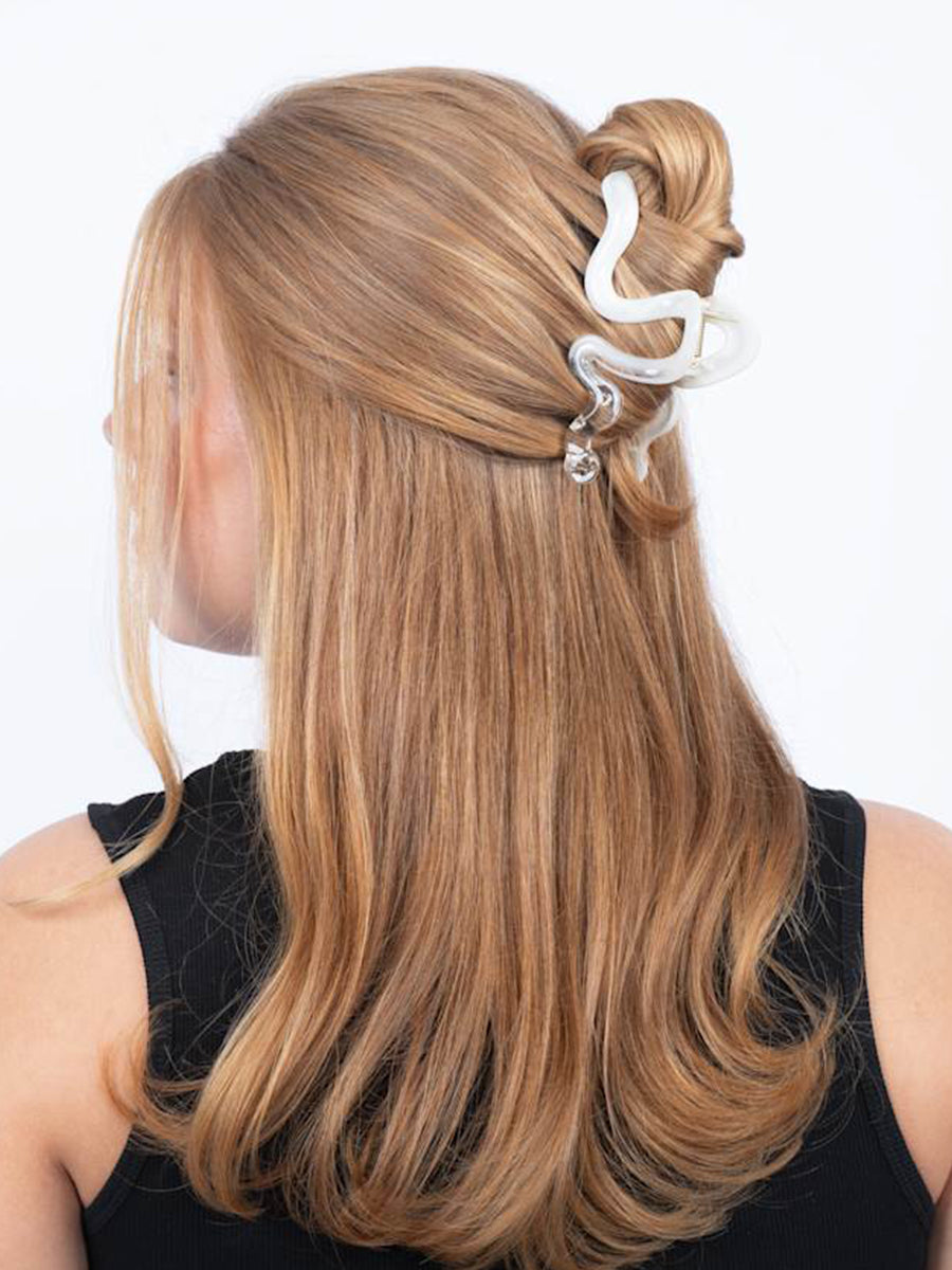 SUI AVA New Sketch Big Hairgrip - Vanilla Bean