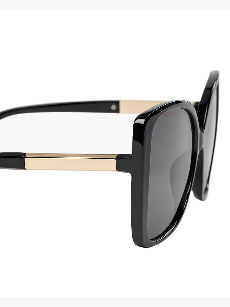 Numph Nuditte Sunglasses - Caviar