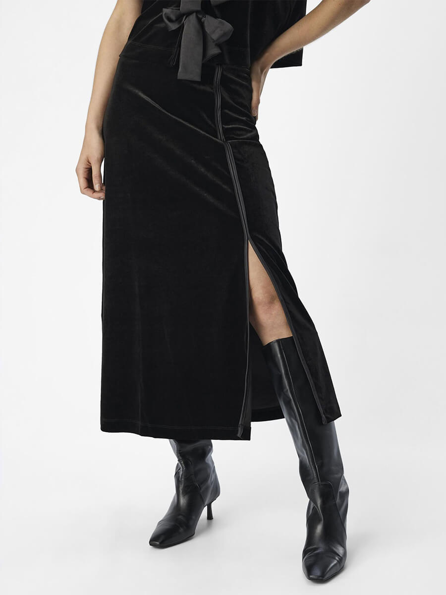 Object-Dit-Velvet-Skirt