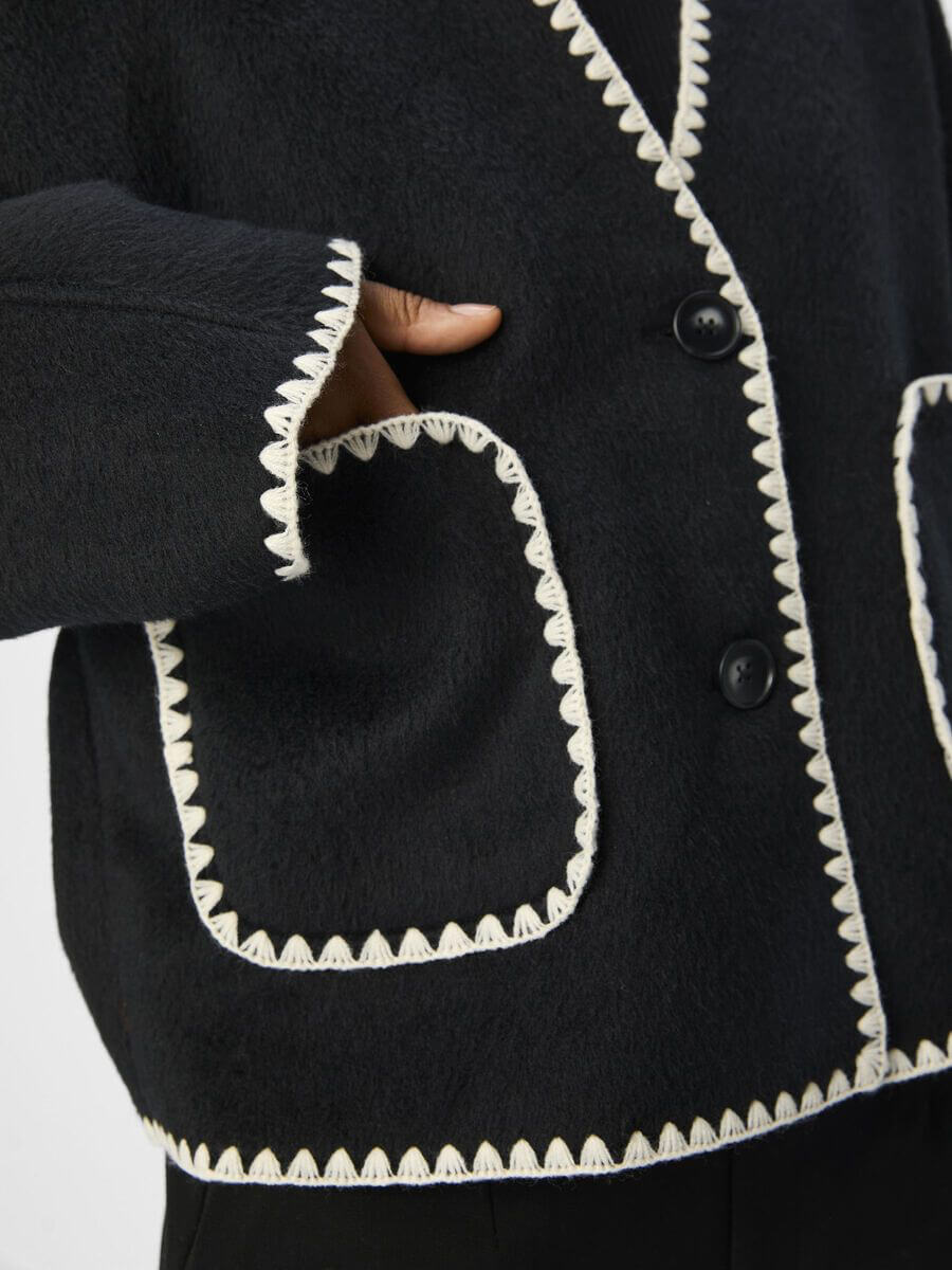 Object-Lola-Jacket