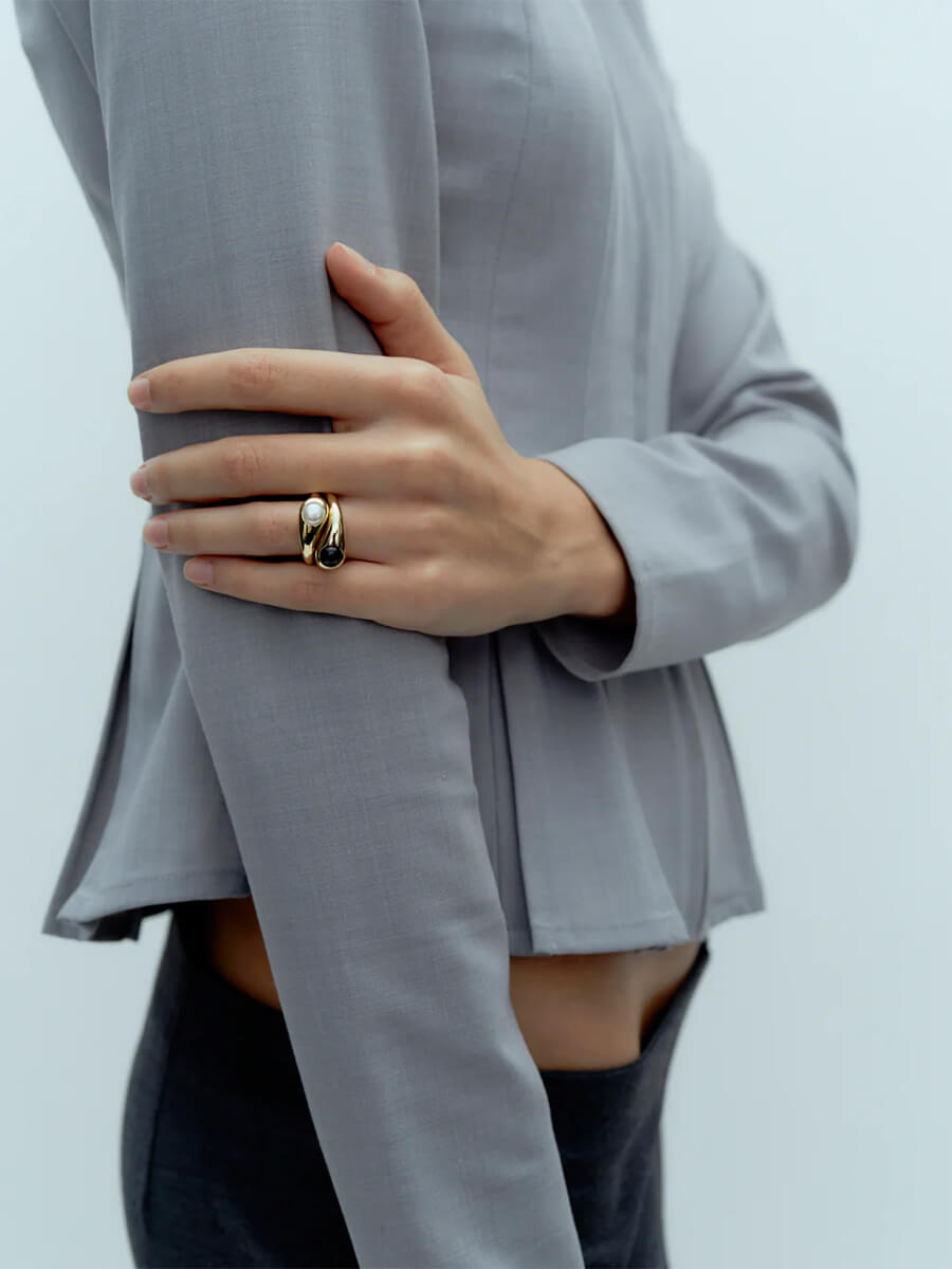 Ragbag-Dualism-Black-Onyx-Ring-Gold