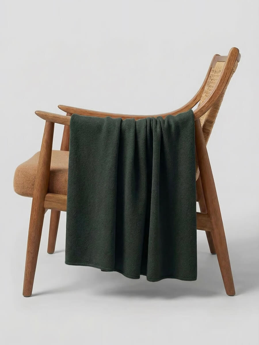 SIBIN LINNEBJERG
Merino Blanket - Melange Green