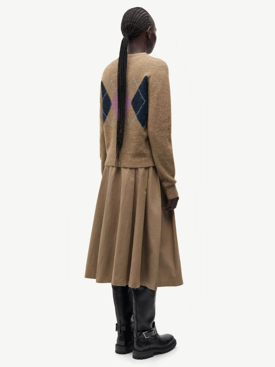 Samsoe Samsoe - Sanor Short Cardigan - Lead Grey styled with camel pleated midi skirt with black leather boots, belt and chunky boots