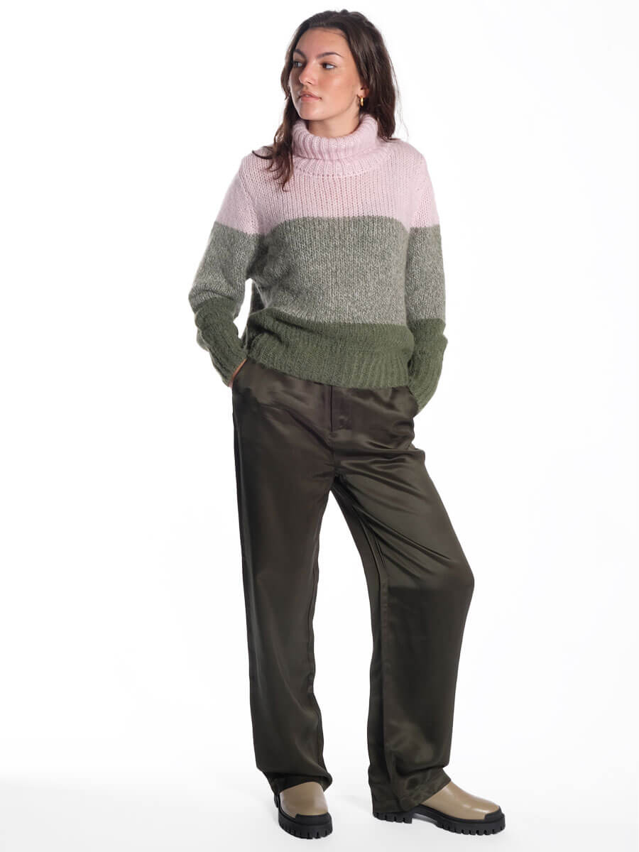 Sibin-Linnebjerg-Malva-Rollneck-Green-Pink