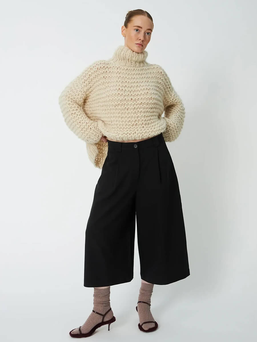 Stella Nova Cropped-Mid-Waist-Pant-Black