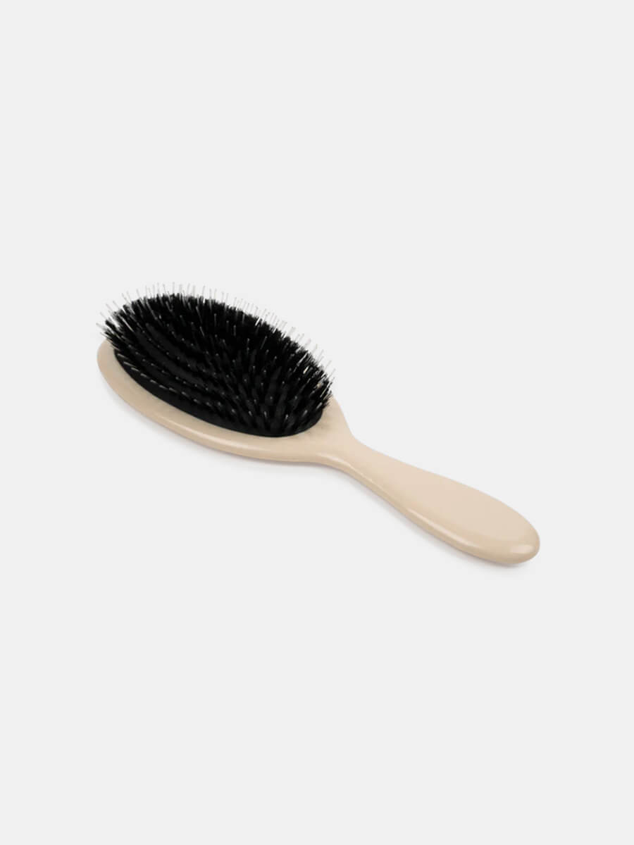 Sui-Ava-Hairbrush-Beige