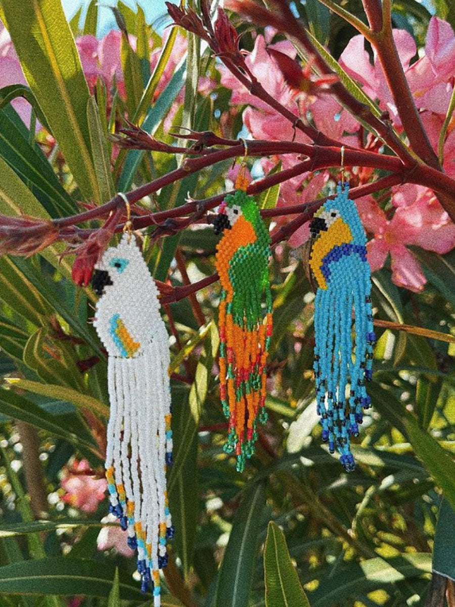 Sui Ava Parrot Miyuki Earring - White