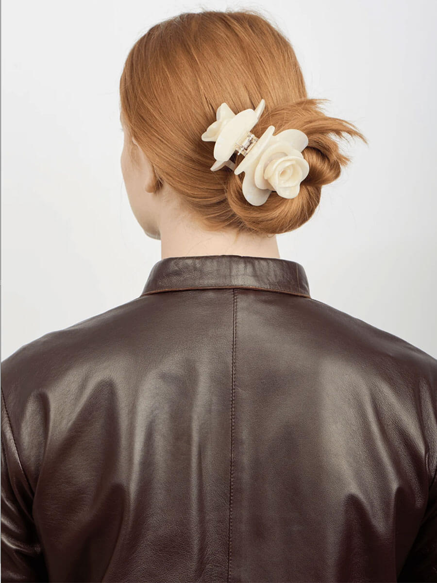 Sui Ava Rosie Plain Big Hairgrip - White