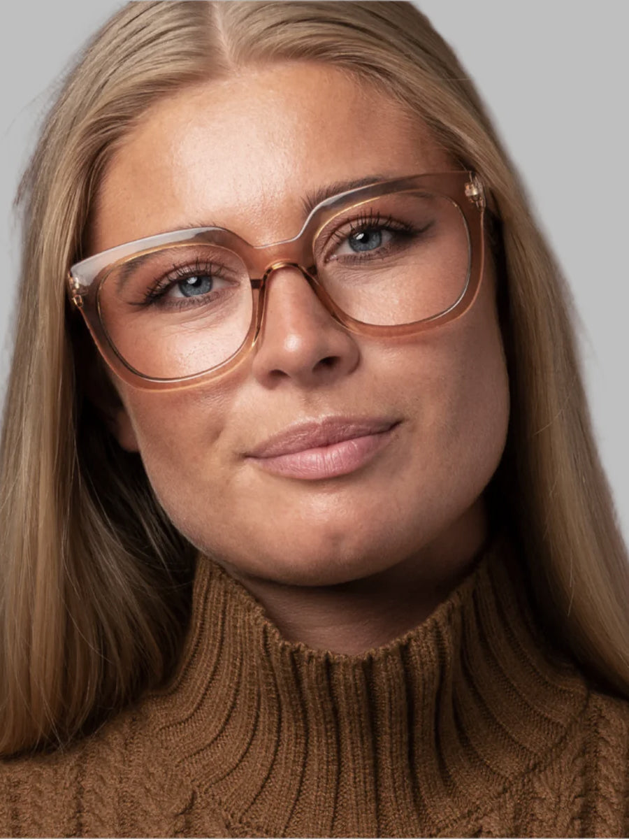 Thorberg-Anita Reading Glasses2