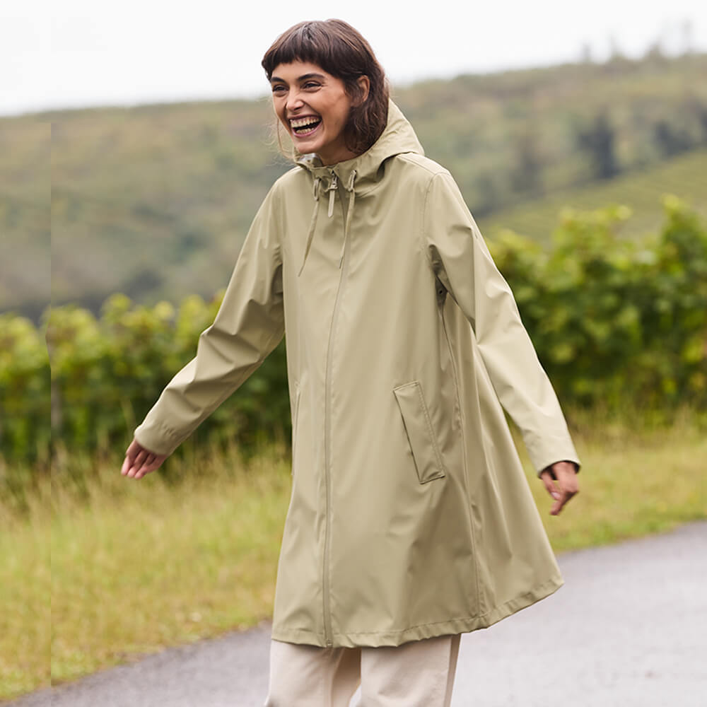 outerwear-wild-swans.com