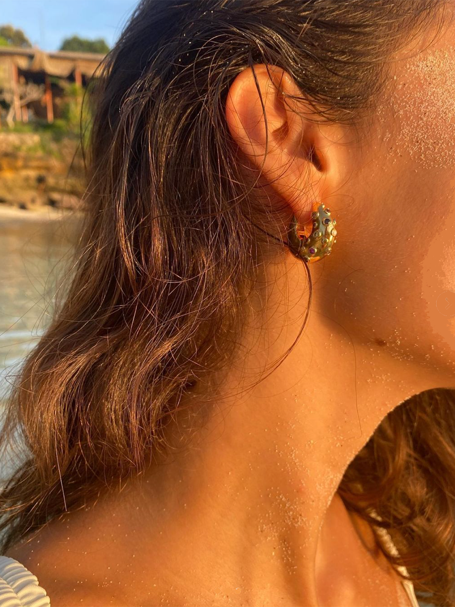 Anni Lu, Crystal Bay Hoop