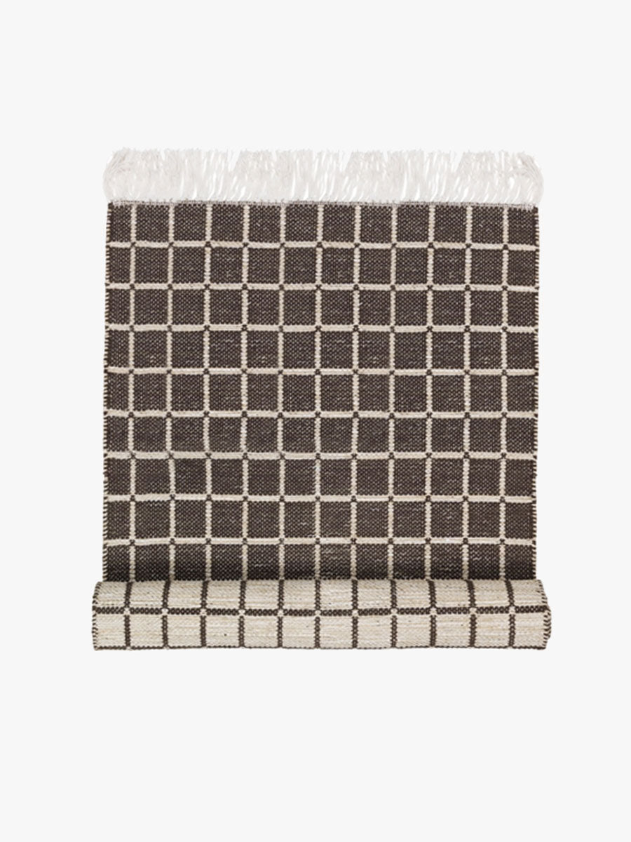 Broste-Copenhagen-Henny-Rug-140x200-Light-Grey-Aubergine