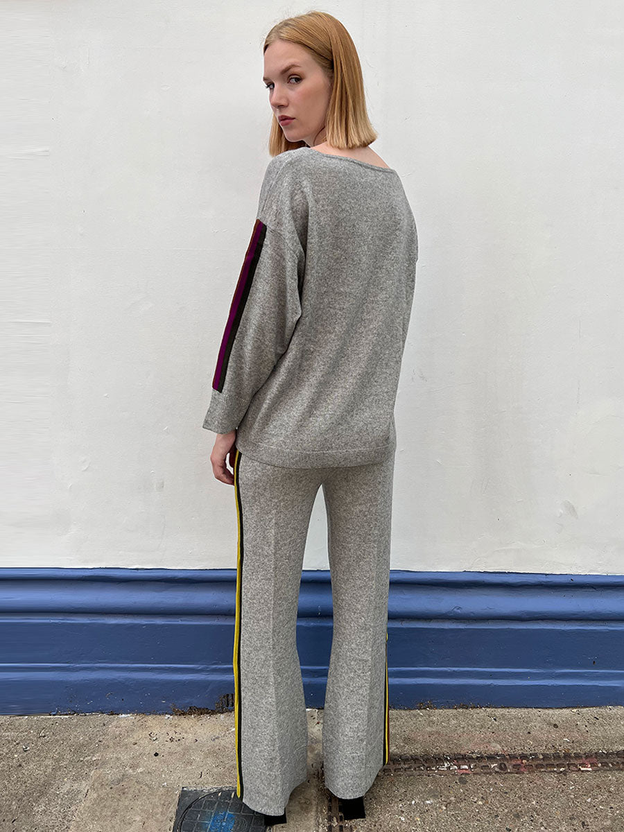 M.-Wiesneck-Milot-Jumper-+-Nica-Knitted-Trousers-(1)