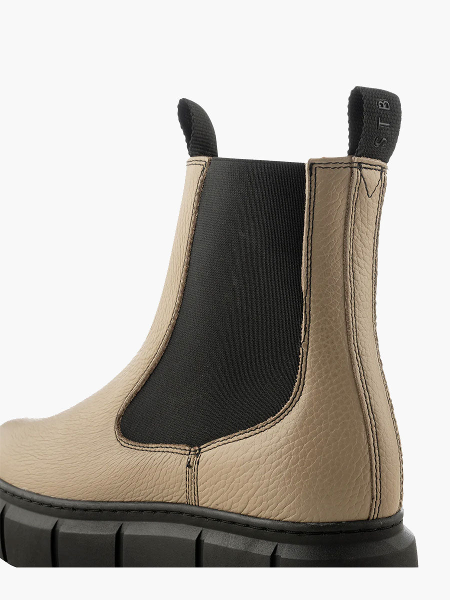 Shoe-the-Bear-Tove-Chelsea-Boot-Beige