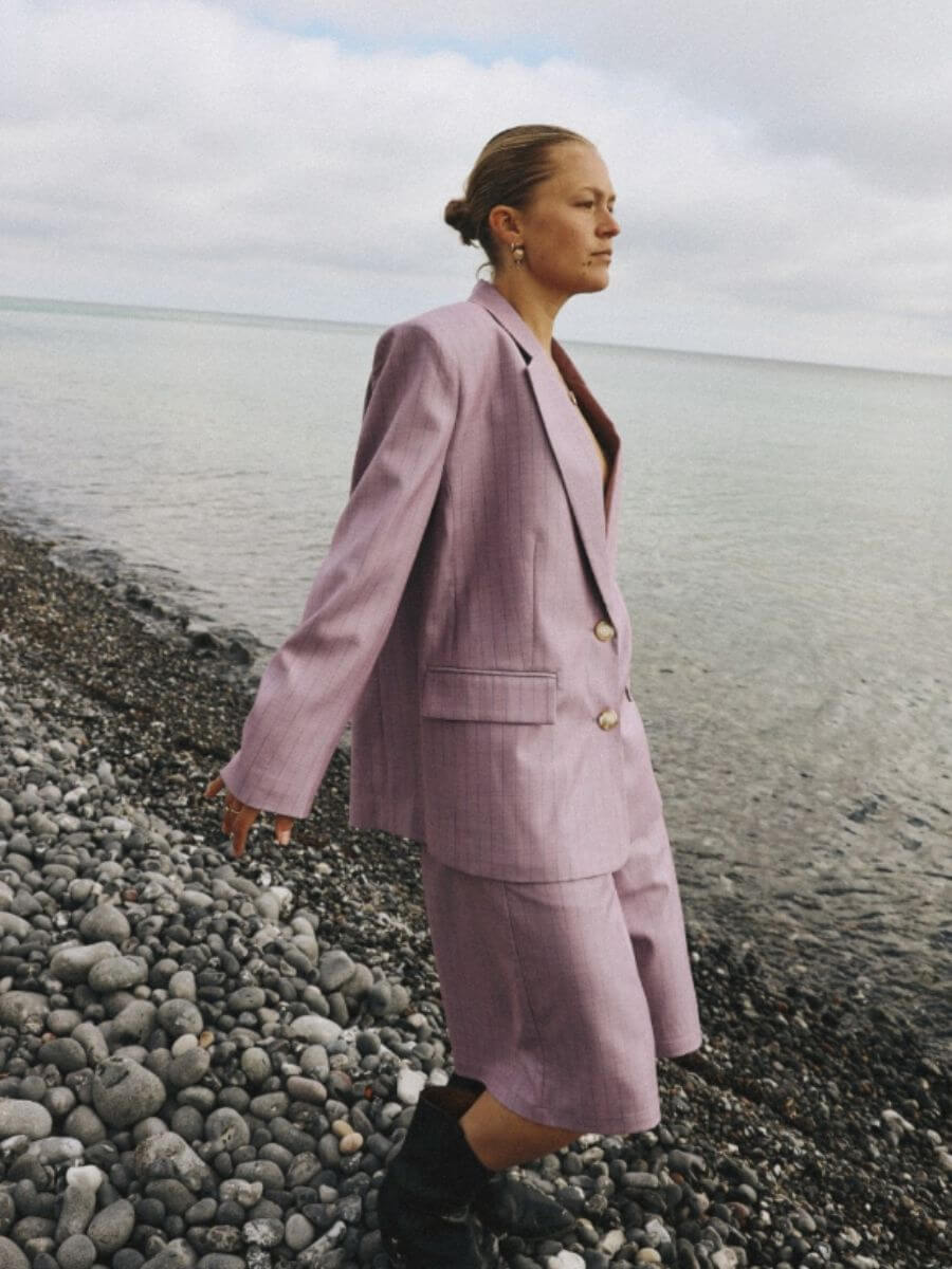 STELLA NOVA
Striped Oversized Blazer - Light