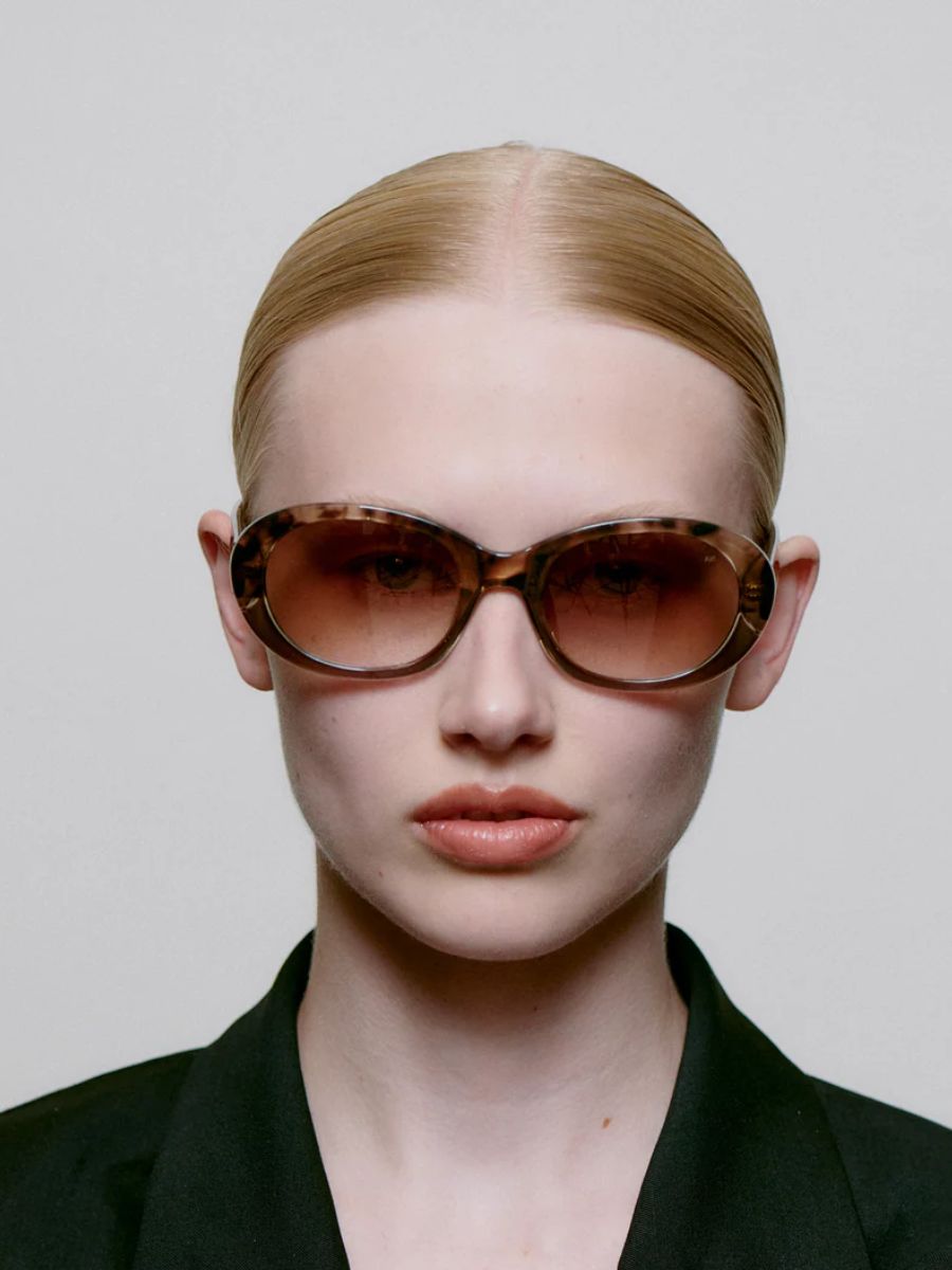 A.KJÆRBEDE - Anma Sunglasses - Coquina/Grey Transparent