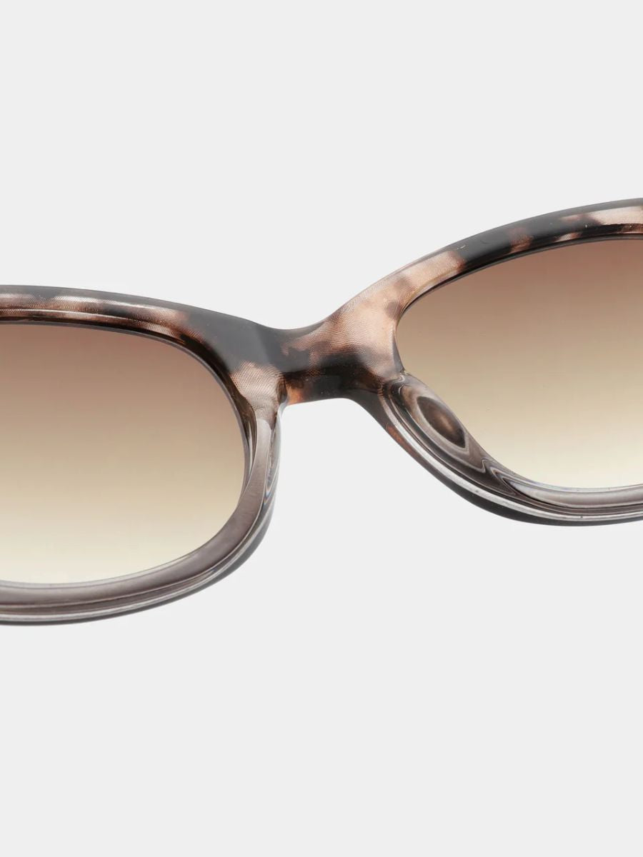A.KJÆRBEDE - Anma Sunglasses - Coquina/Grey Transparent