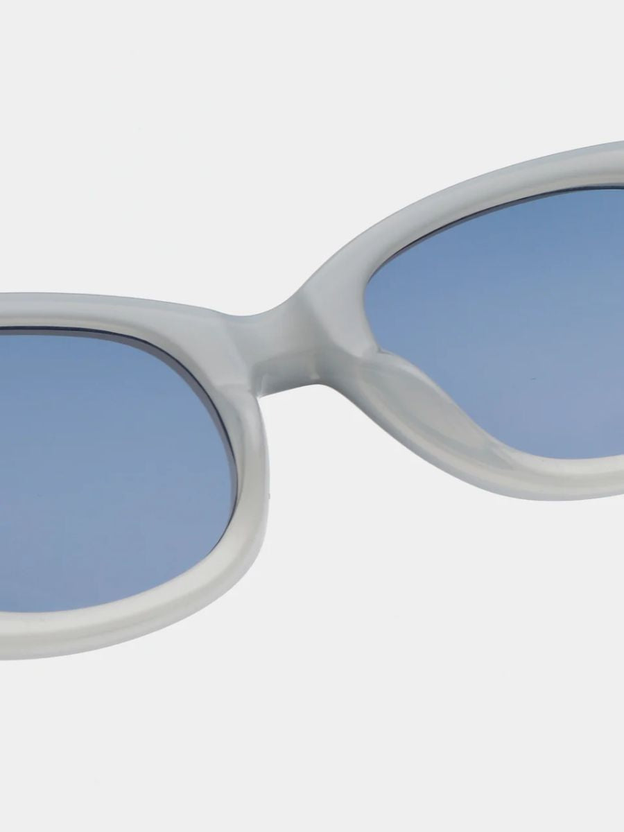 A.KJÆRBEDE - Anma Sunglasses - Glaucus Grey/Light Grey
