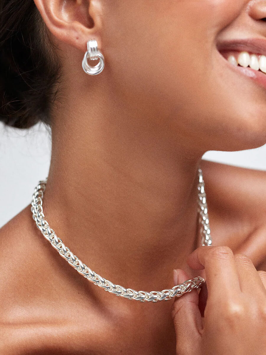 ANNI LU
Liquid Silver Necklace