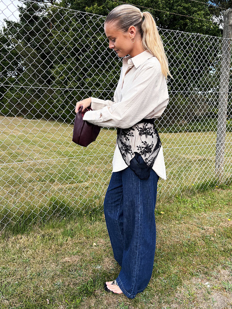 Black Colour Mirana Triangle Scarf