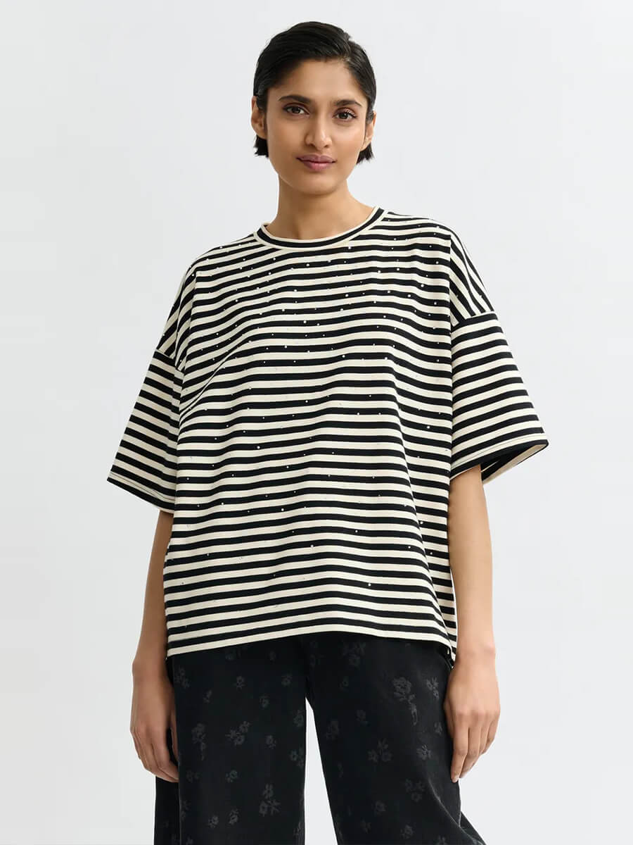 Essentiel Antwerp Joste T-shirt - Off White and Black Stripe