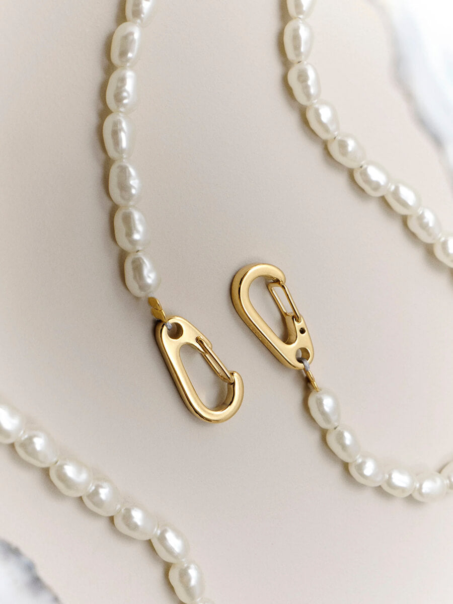 ATELJÉ
Extra Long Phone Cord - Pearl Drop