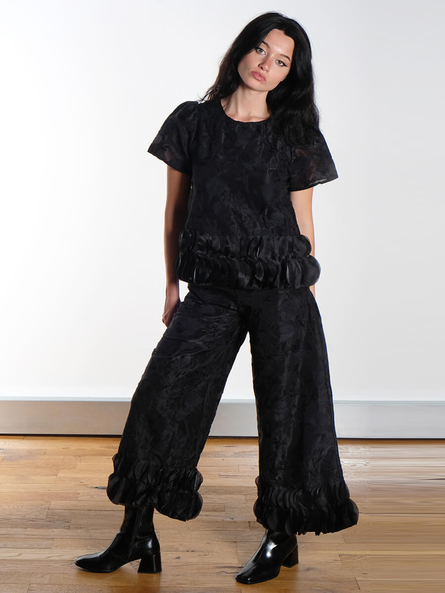 Hunkon - Aiko Top - Aiko Trousers - Black
Bukela - Palma Boots - Black
Baum und Pferdgarten - Kenz Bag