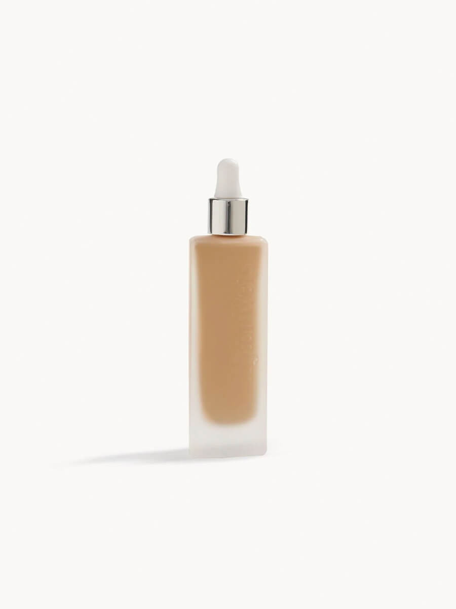 Kjaer Weis Invisible Touch Liquid Foundation - M224_Polished
