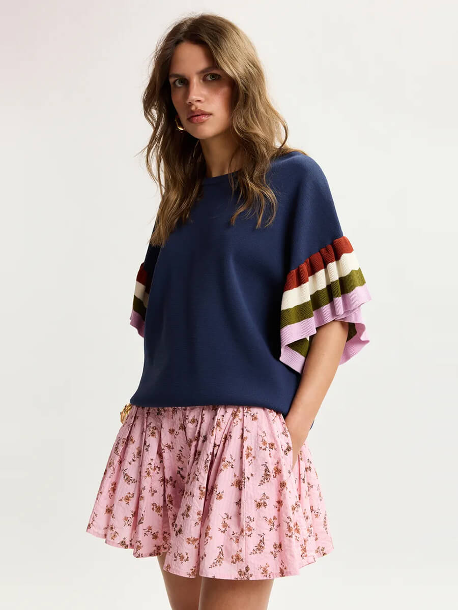 Essentiel Antwerp
Januari Knitted Top - Navy Multi