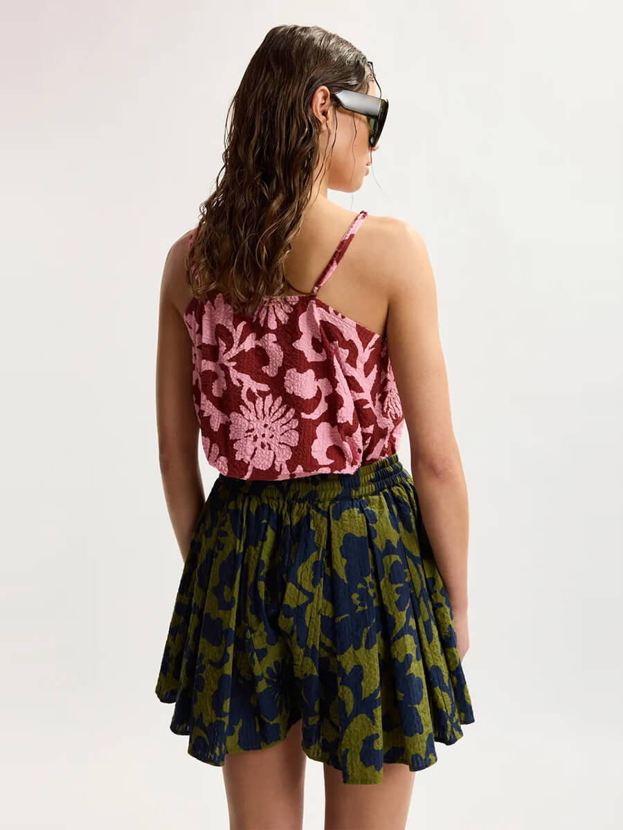 Essentiel Antwerp 
Jogs Top - Faded Plum