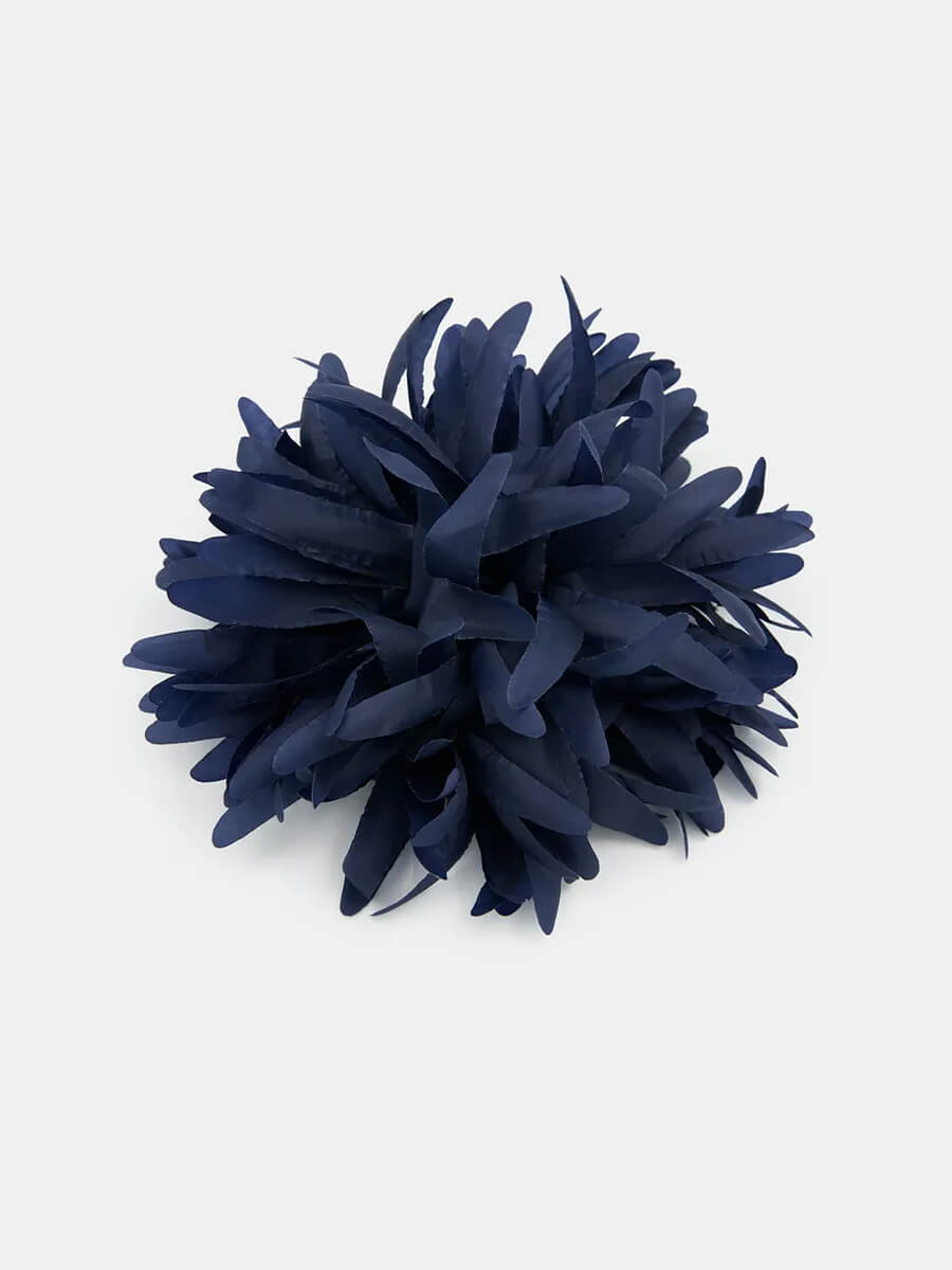 ESSENTIEL ANTWERP
Jortensia Brooch - Navy